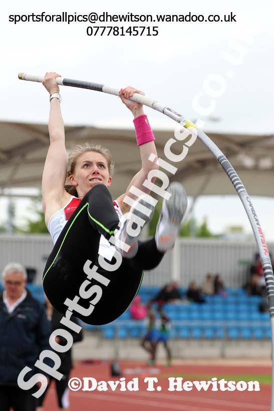 Womens  senior pole vault, Northern Senior and Under-20s Track and Field Champs., Manchester. Photo: David T. Hewitson/Sports for All Pics